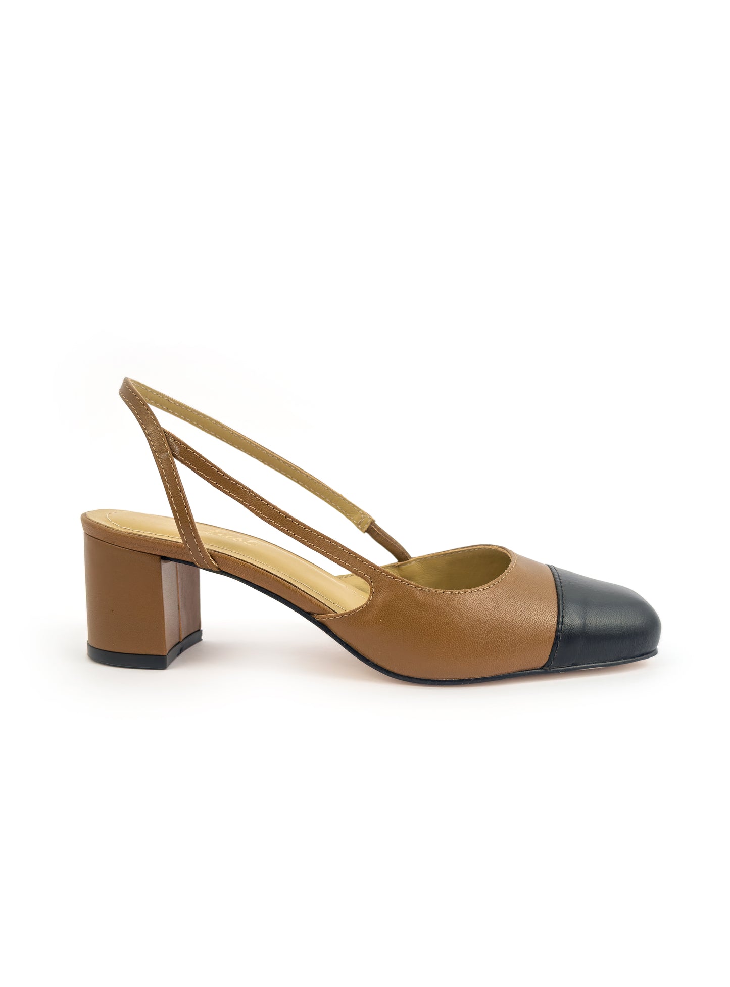 scarpin slingback couro caramelo/preto salto bloco 5cm