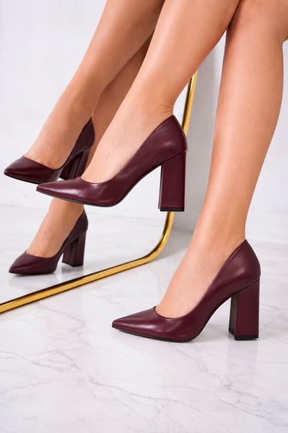Scarpin Antonella Salto Bloco Couro Bordô