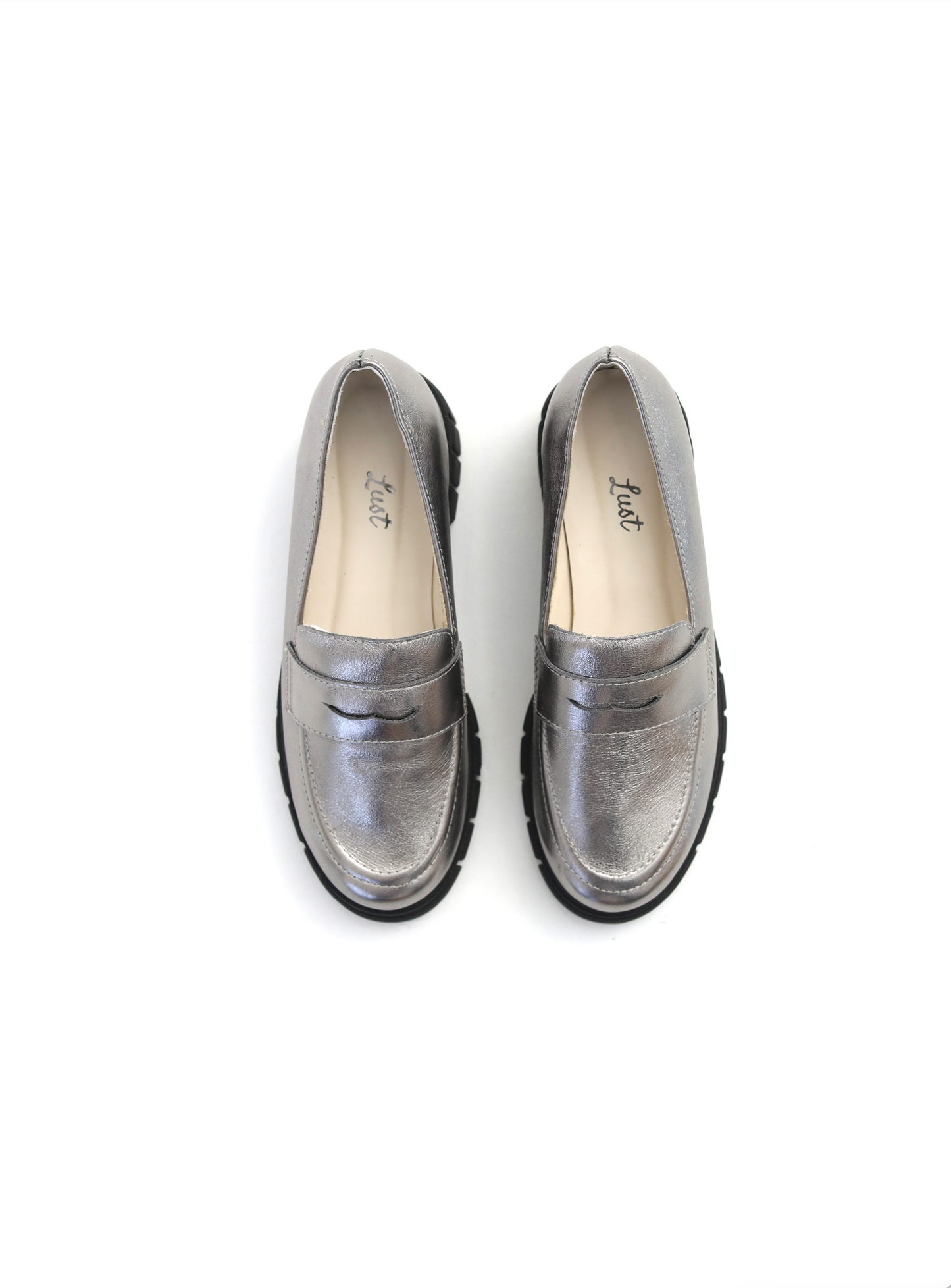 loafer tratorado couro prata