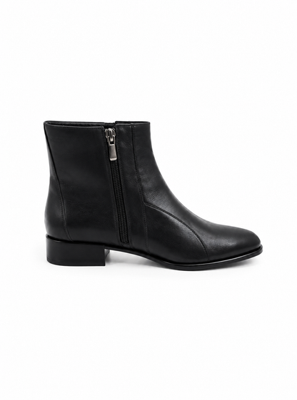 Bota Alana em couro preto