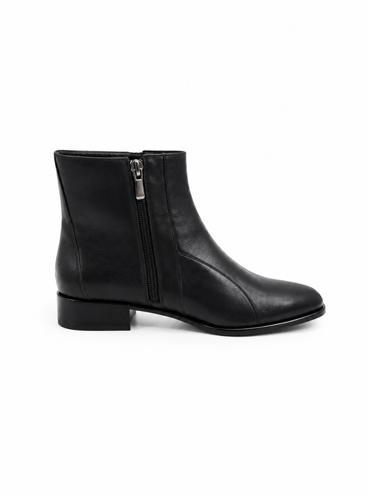 Bota Alana em couro preto
